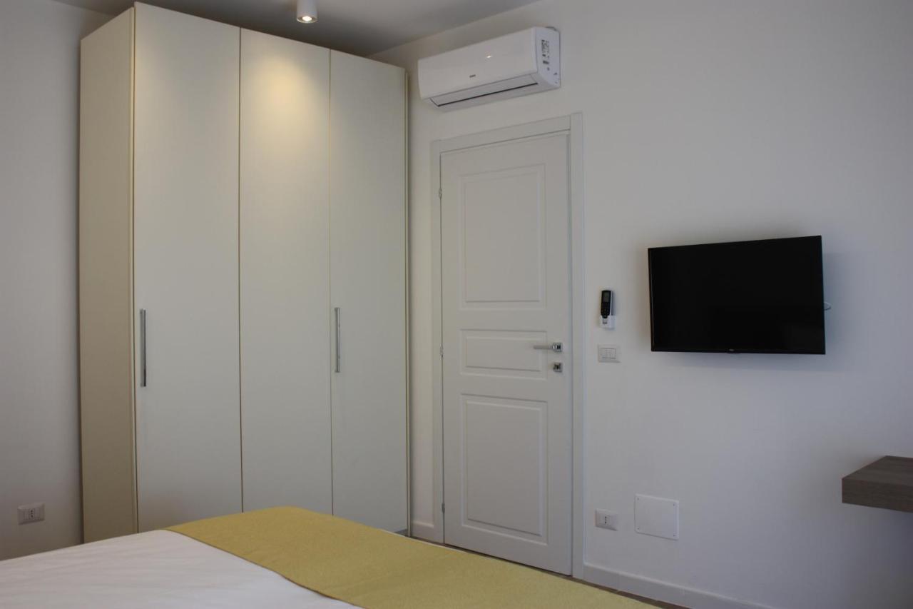 Strettomare-Business & Travel Apartment Реджо-ди-Калабрия Экстерьер фото