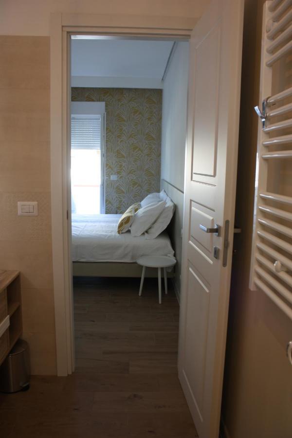 Strettomare-Business & Travel Apartment Реджо-ди-Калабрия Экстерьер фото