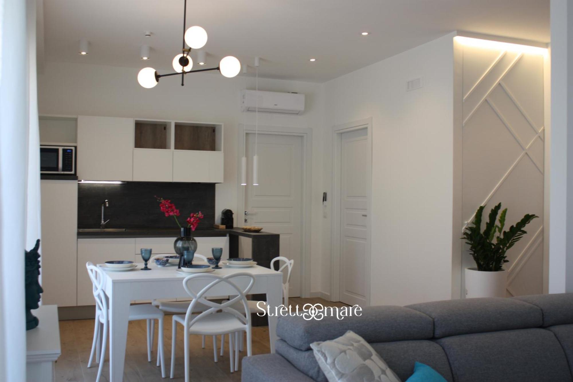 Strettomare-Business & Travel Apartment Реджо-ди-Калабрия Экстерьер фото